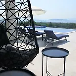 וילה Orao Kaštel Novi