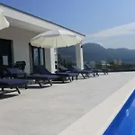 Orao * Kaštel Novi