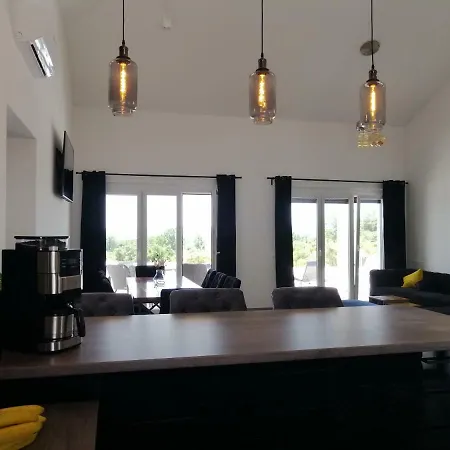Villa Orao Kaštel Novi