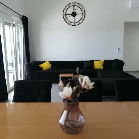 Orao Villa *