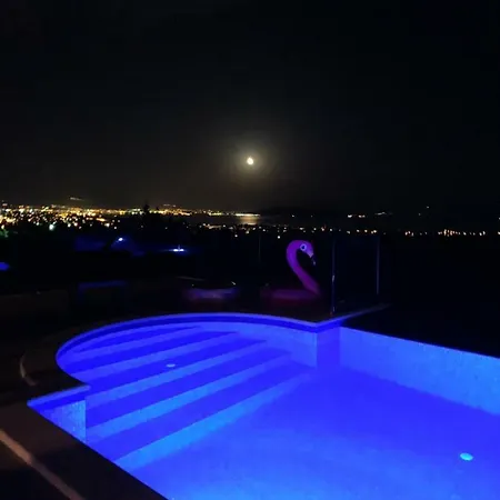 Orao Villa *