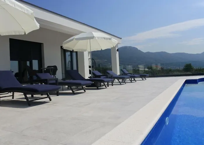 Orao * Kaštel Novi
