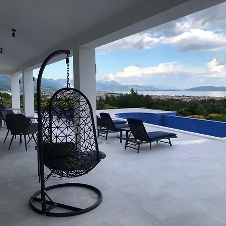 Vila Orao Kastel Novi