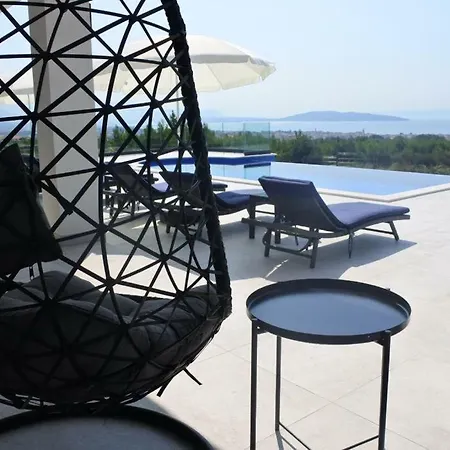 Vila Orao Kastel Novi