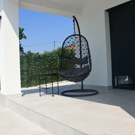 Orao Villa *
