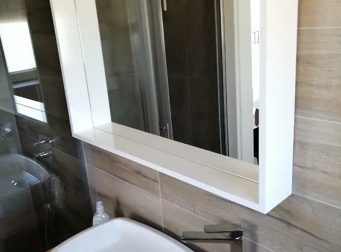 빌라 Orao Kaštel Novi