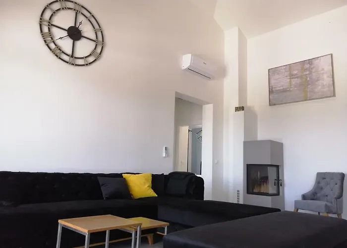 Orao Kaštel Novi
